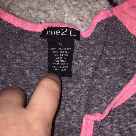 Rue21 long sleeve - Picture 2 of 2